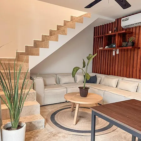 Elegant With Private Bathroom In Luxury Penthouse *