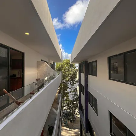Elegant With Private Bathroom In Luxury Penthouse *