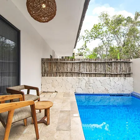 Private Pool1 Full Br 2sofabedsamenities Apartment
