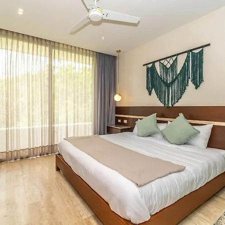 Holiday home 3br Penthouse With Private Plunge Pool