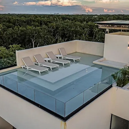 Downtown Delight -roof With Pool & Bbq & Jungle Gym *
