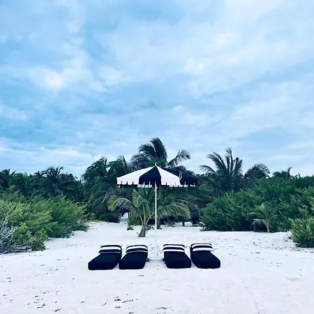 Casa Tolok In Beachfront *
