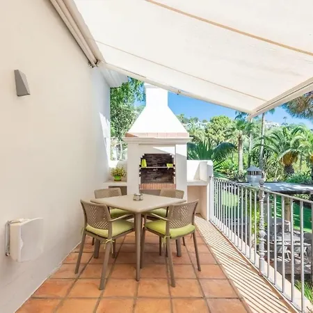 Villa De Lujo En El Paraiso De *