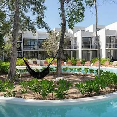 414 Seremonia Selva Private Pool & Grill 2 Bedroom Apartment