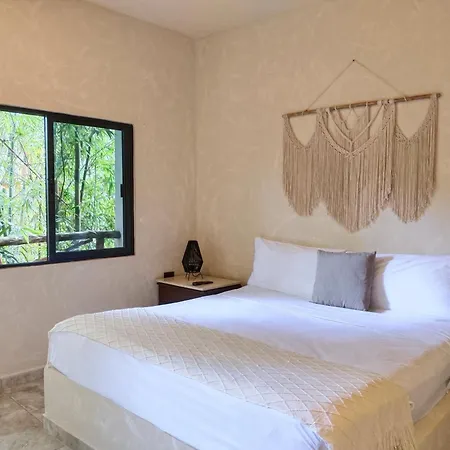 Casa Lupita Hotel 4*