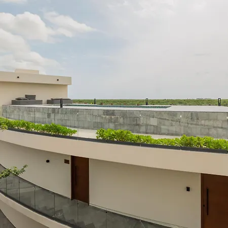 Mistiq Gardens 2