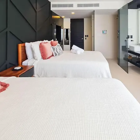 Blanca Incredible 2br - Private Pool Free Club Villa