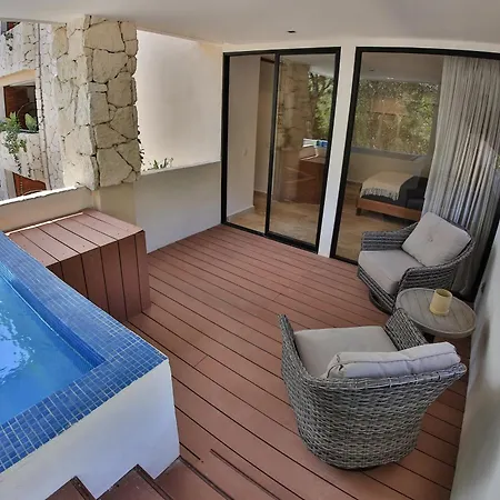 Sak Tuunich Luxury Residences Aparthotel