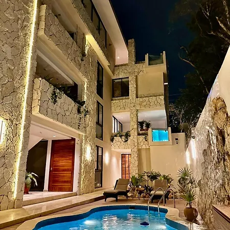 Sak Tuunich Luxury Residences