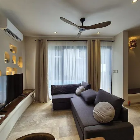 Beautiful With A Private Pool *