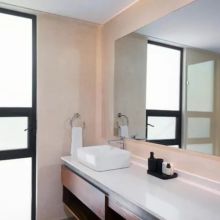 Panoramic 1-br Studio,garden, 360º Pool & Gym Holiday home