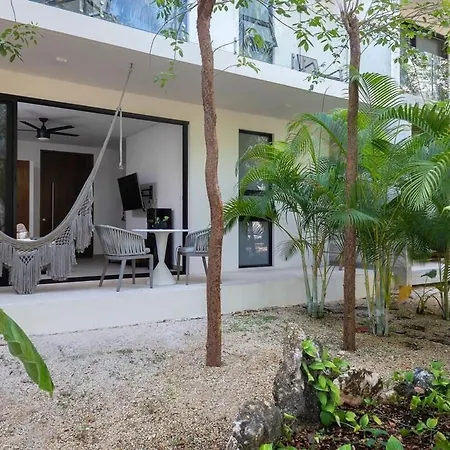 Panoramic 1-br Studio,garden, 360º Pool & Gym