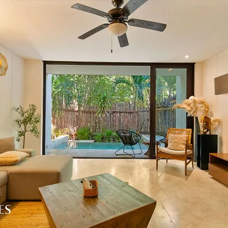 Apartment 2 Br. Ph Wprivate Pool In Luxury Gated Community