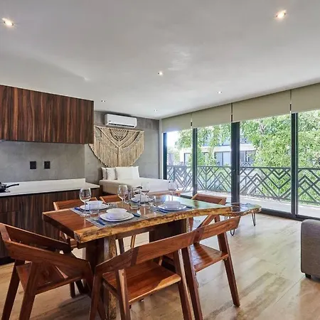 Apartment Escape - Stylish Pool, Gym & Parking