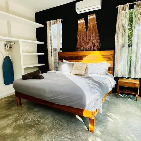 Starfit Boutique Beachclub, & Gym Included Hotel