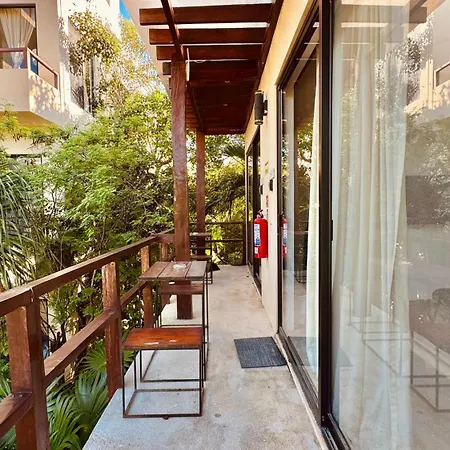 Starfit Boutique Beachclub, & Gym Included 4*