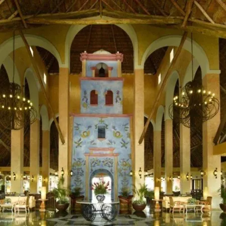 Resort Grand Palladium Riviera And Tulum