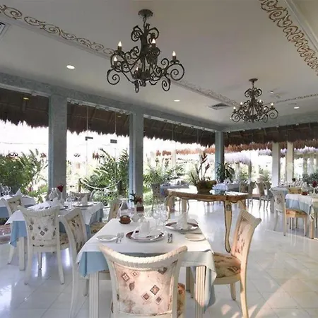 Grand Palladium Riviera And Tulum