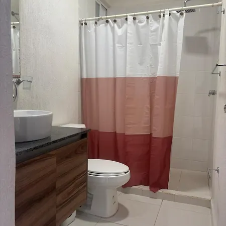 For 4 Ppl, Walking Distance To Festival *