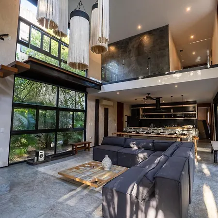 Luxury Close To The - Concierge! Villa *