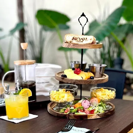 Noah Hotel