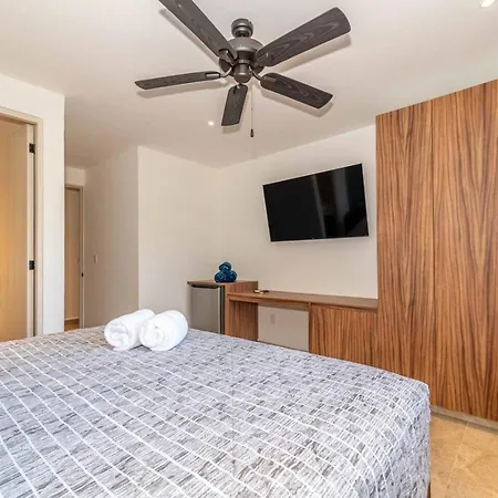 Lux 2 Bd With Private Plunge Pool, Terrace Apartment