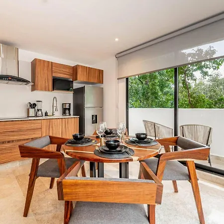 King With Private Balcony, Gym, Rooftop Pool * Tulum