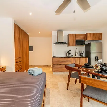King With Private Balcony, Gym, Rooftop Pool * Tulum
