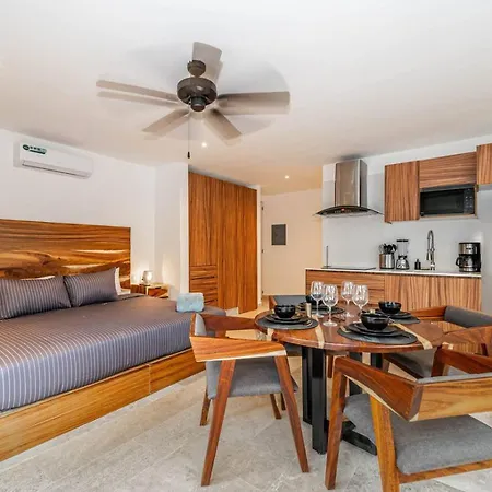 King With Private Balcony, Gym, Rooftop Pool * Tulum