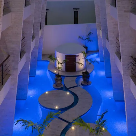 Akua 17 2br Rooftop Pool & Gym