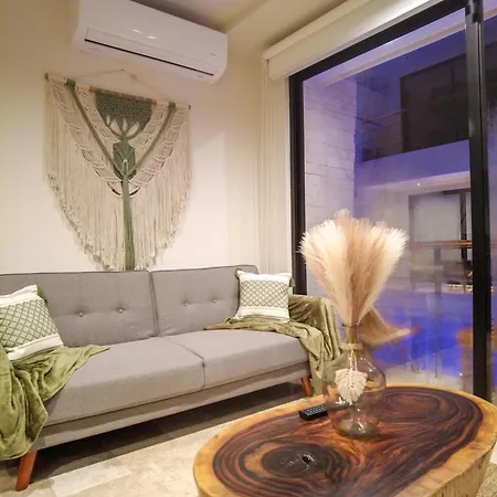 Akua 17 2br Rooftop Pool & Gym