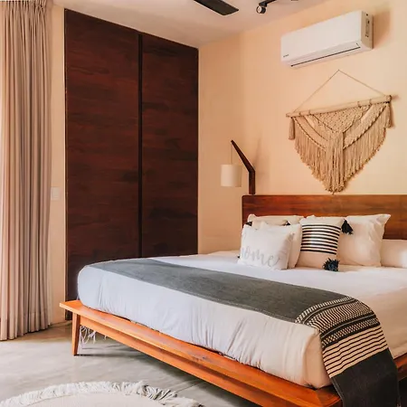 Aparthotel Quiet, Lux, Spacious And Comfy 2bd 2bth Condo,private Pool, Wifi, Ac, 24hr Security Tulum