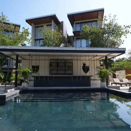 Nook Luxury Condohotel By Marea