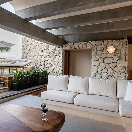 Romeotulum Tulum