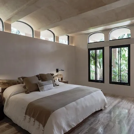 Romeotulum Villa *