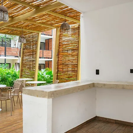 Pool & Rooftop In 2 Bedrooms Apartment *