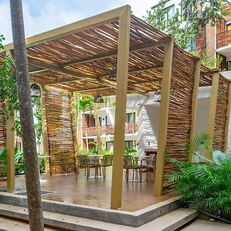 Apartment Pool & Rooftop In 2 Bedrooms