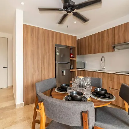 King With Balcony, Rooftop Pool In Trendy Aldea Zama Holiday home