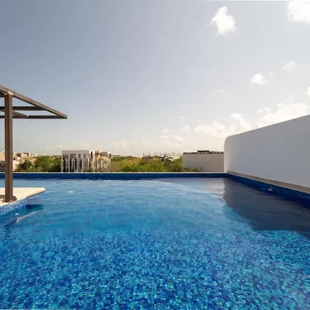 King With Balcony, Rooftop Pool In Trendy Aldea Zama Holiday home Tulum