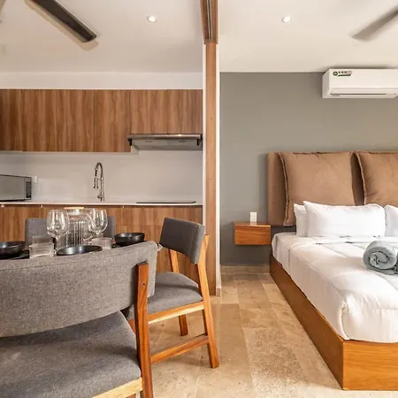 King With Balcony, Rooftop Pool In Trendy Aldea Zama Holiday home *