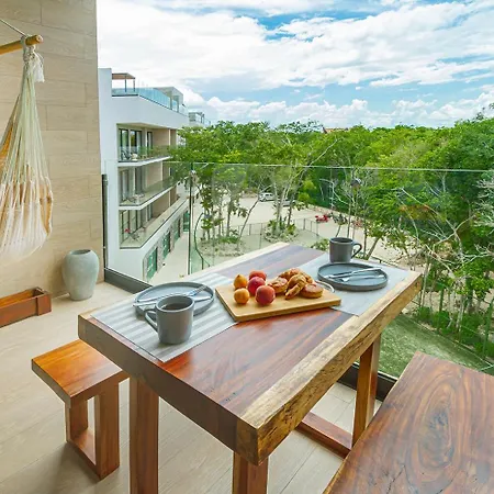 Impresionante Tuk Apartahotel 4*