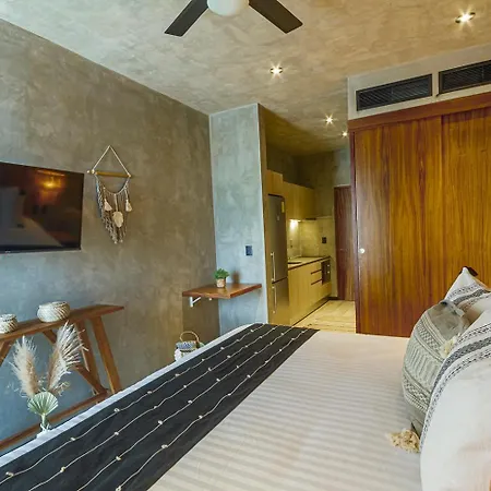 Apartahotel Impresionante Tuk 4*