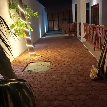 Riviera 5 *