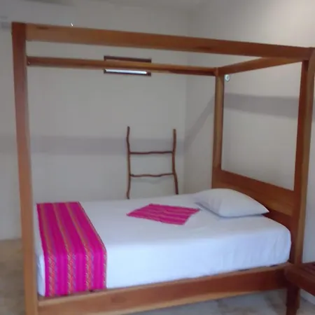 Riviera 5 *