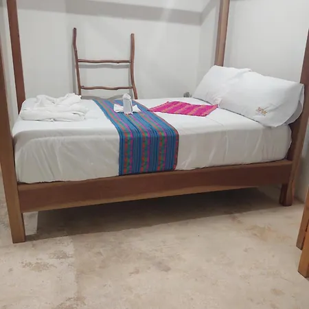 Riviera 5 *
