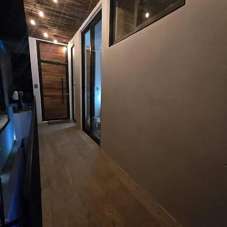 Brand New Penthouse Jungle Views 2 Bdr Sleeps 6