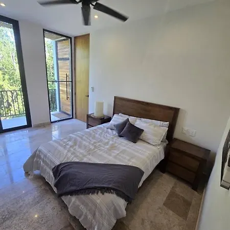 Сasa de vacaciones Brand New Penthouse Jungle Views 2 Bdr Sleeps 6