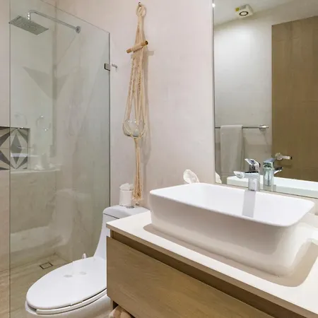 Spacious For 10 Great Amenities Apartment *