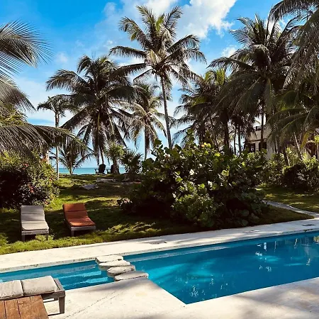 Tankah Sunrise Sanctuary - Reef & Oceanfront Holiday home
