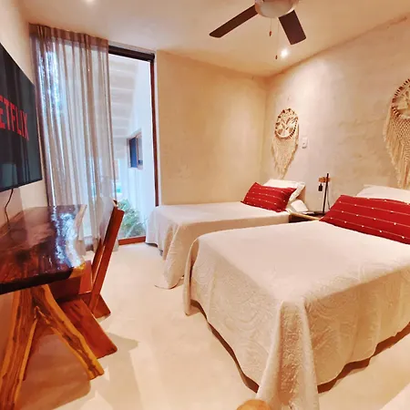 Apartment Makan Brand New 2-bedroom With Patio And Pool